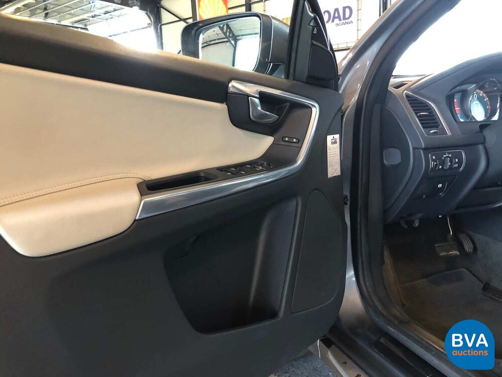 Volvo XC60 2.0 T5 Ocean Race 245hp 2016, NK-762-G.