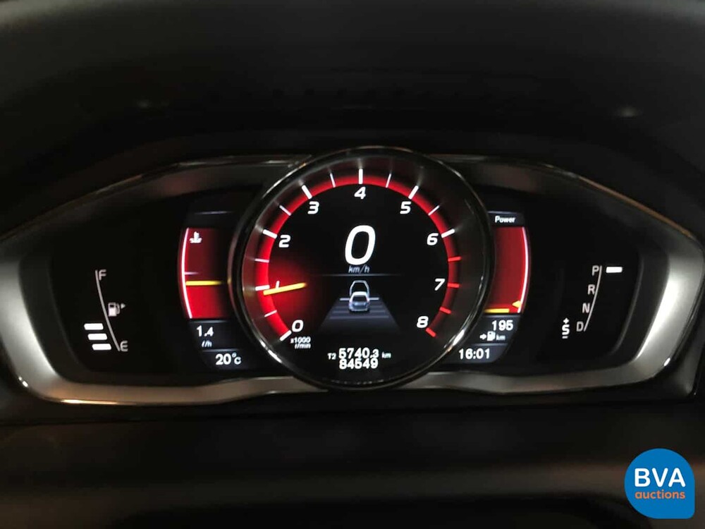 Volvo XC60 2.0 T5 Ocean Race 245hp 2016, NK-762-G.