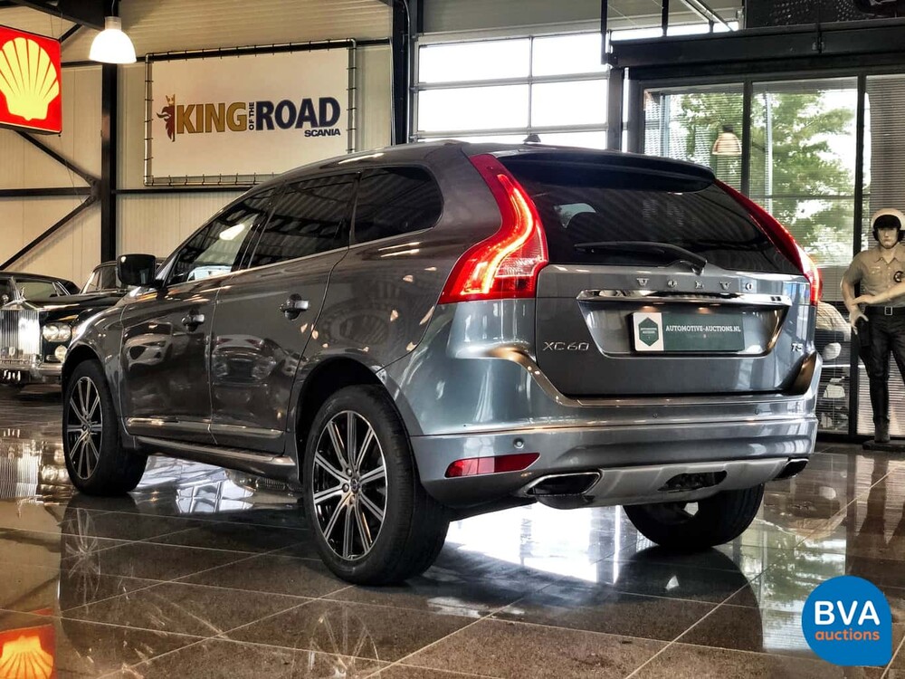 Volvo XC60 2.0 T5 Ocean Race 245hp 2016, NK-762-G.
