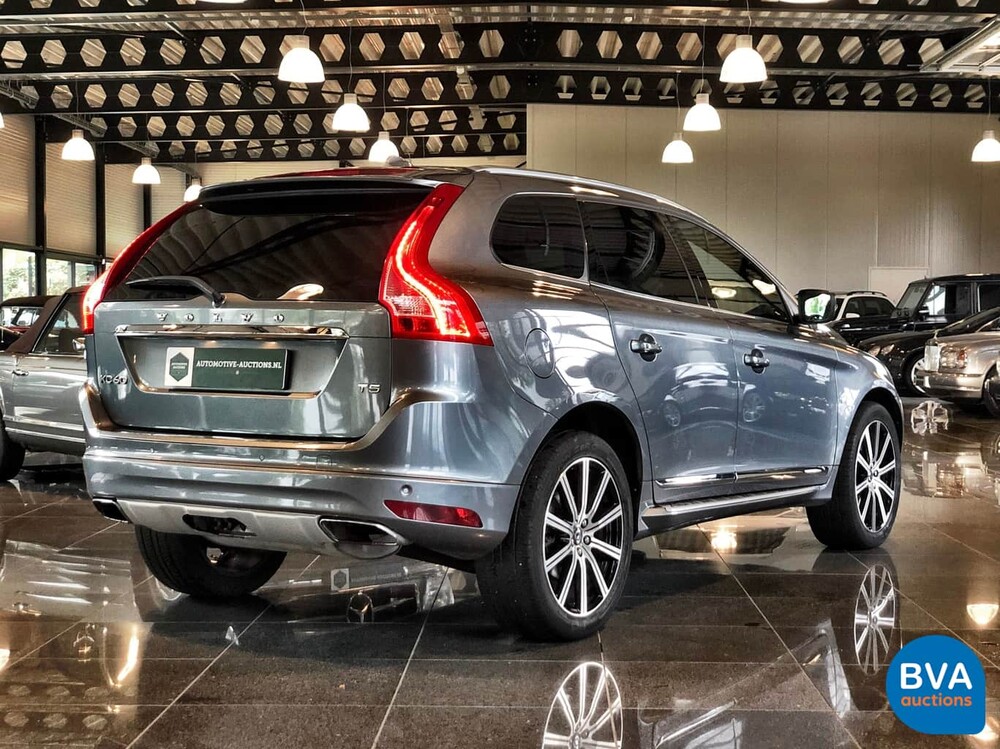 Volvo XC60 2.0 T5 Ocean Race 245hp 2016, NK-762-G.