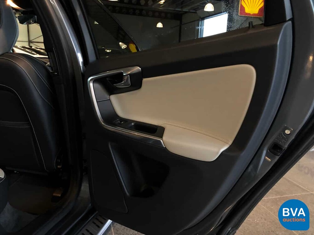 Volvo XC60 2.0 T5 Ocean Race 245hp 2016, NK-762-G.