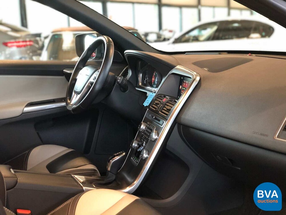 Volvo XC60 2.0 T5 Ocean Race 245hp 2016, NK-762-G.