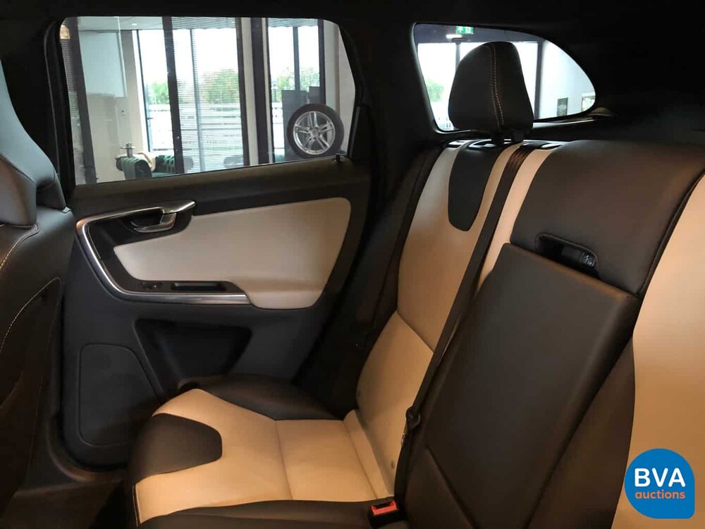 Volvo XC60 2.0 T5 Ocean Race 245hp 2016, NK-762-G.