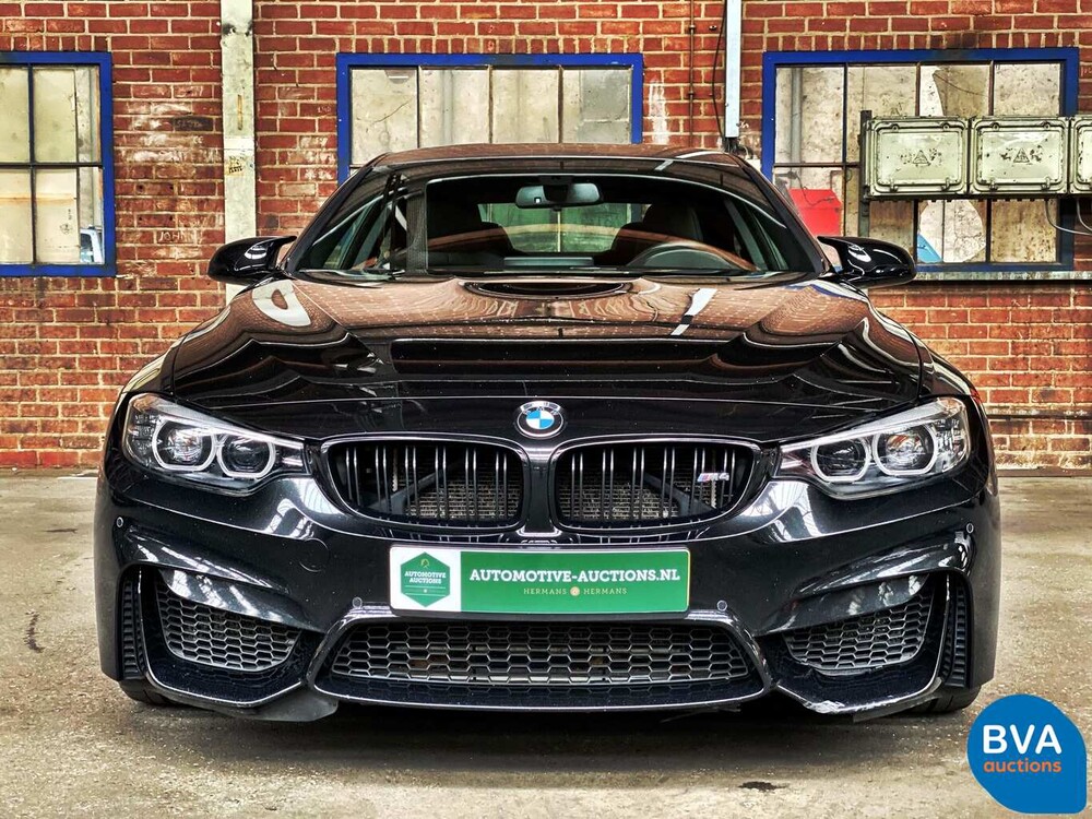 BMW M4 Competition 450pk Drivelogic Coupe 4-serie 2018 M-Performance