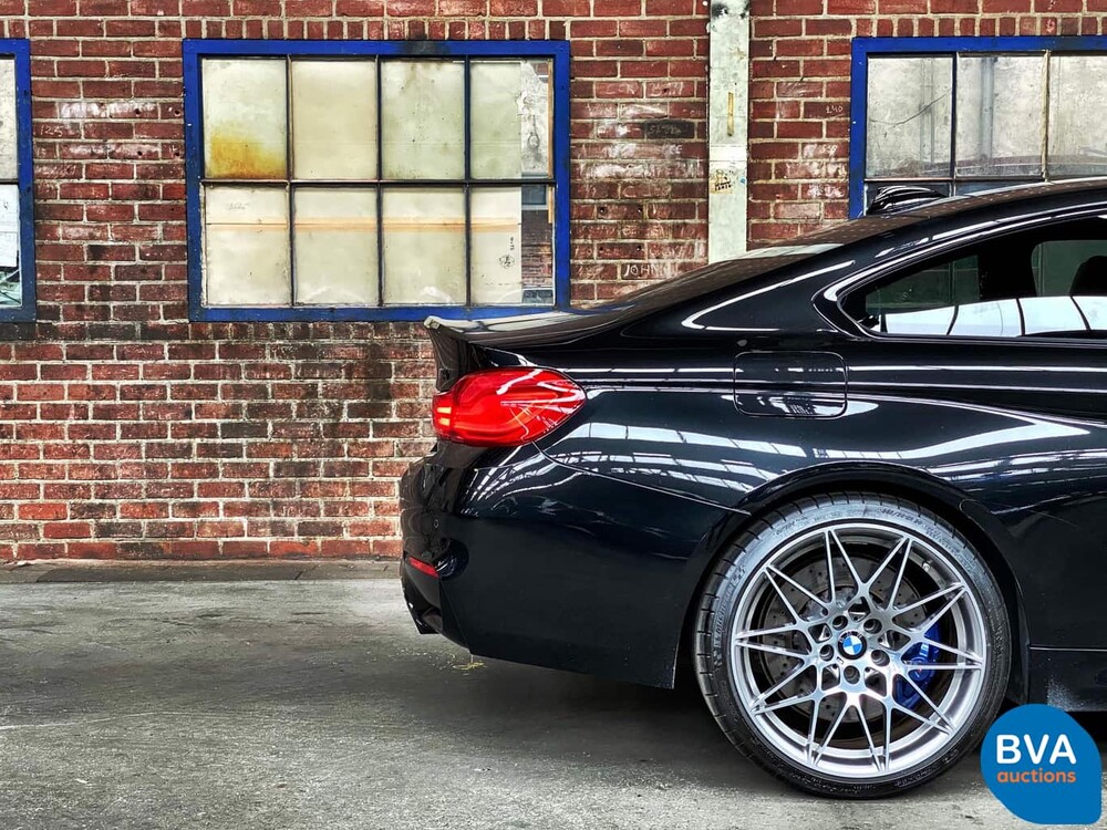 BMW M4 Competition 450pk Drivelogic Coupe 4-serie 2018 M-Performance
