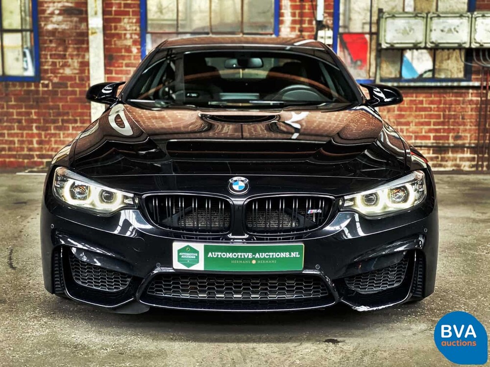 BMW M4 Competition 450pk Drivelogic Coupe 4-serie 2018 M-Performance