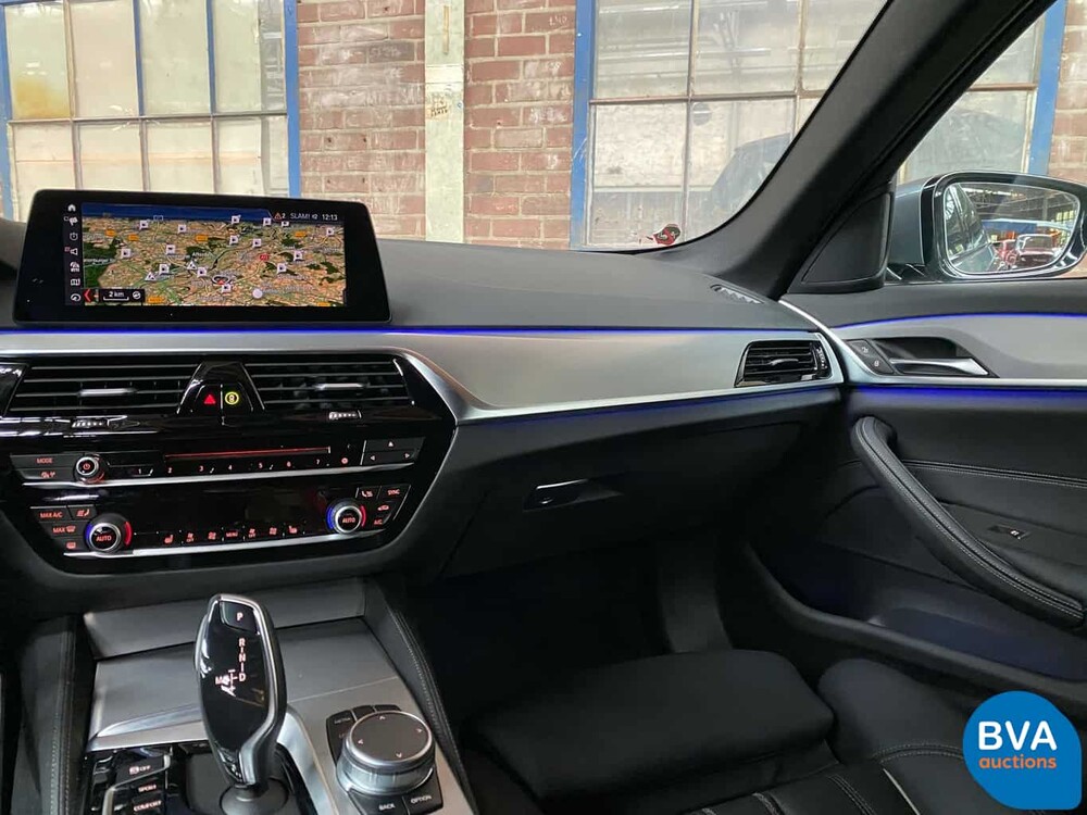 BMW 520i Touring M-Sport Garantie 184pk 5-Serie 2019, G-054-TT