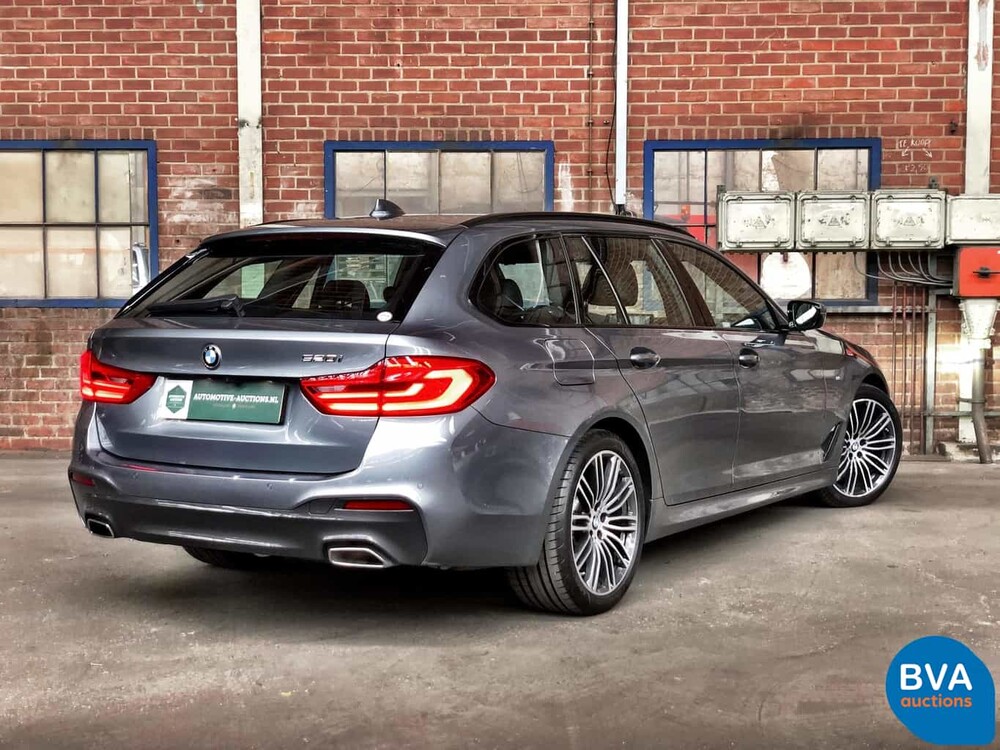 BMW 520i Touring M-Sport Garantie 184pk 5-Serie 2019, G-054-TT