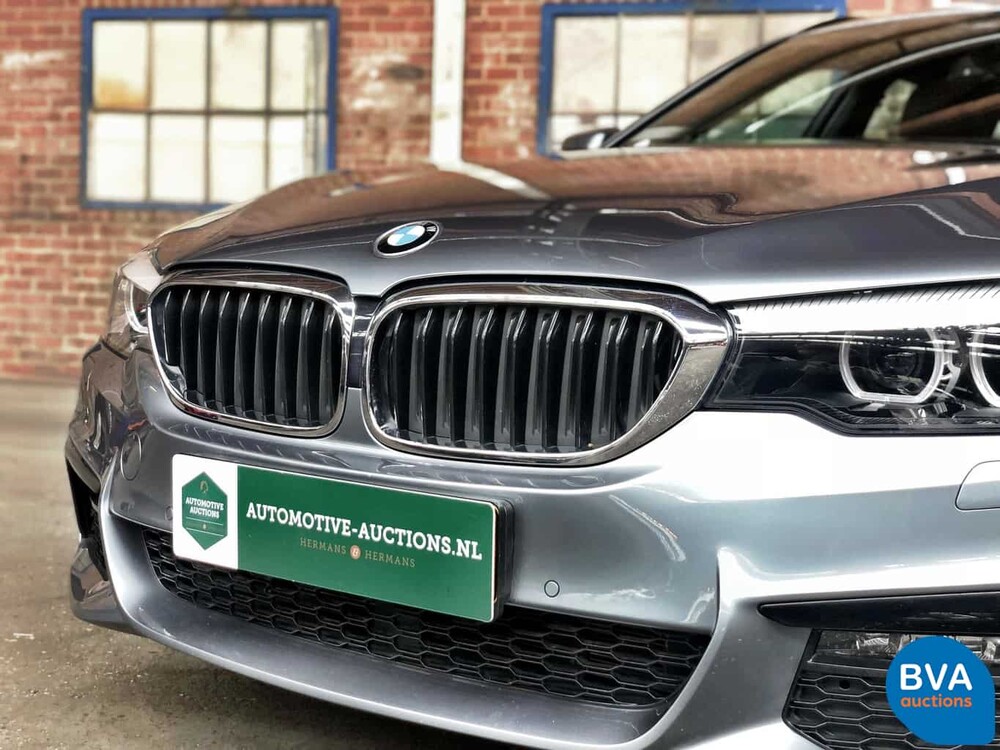 BMW 520i Touring M-Sport Garantie 184pk 5-Serie 2019, G-054-TT