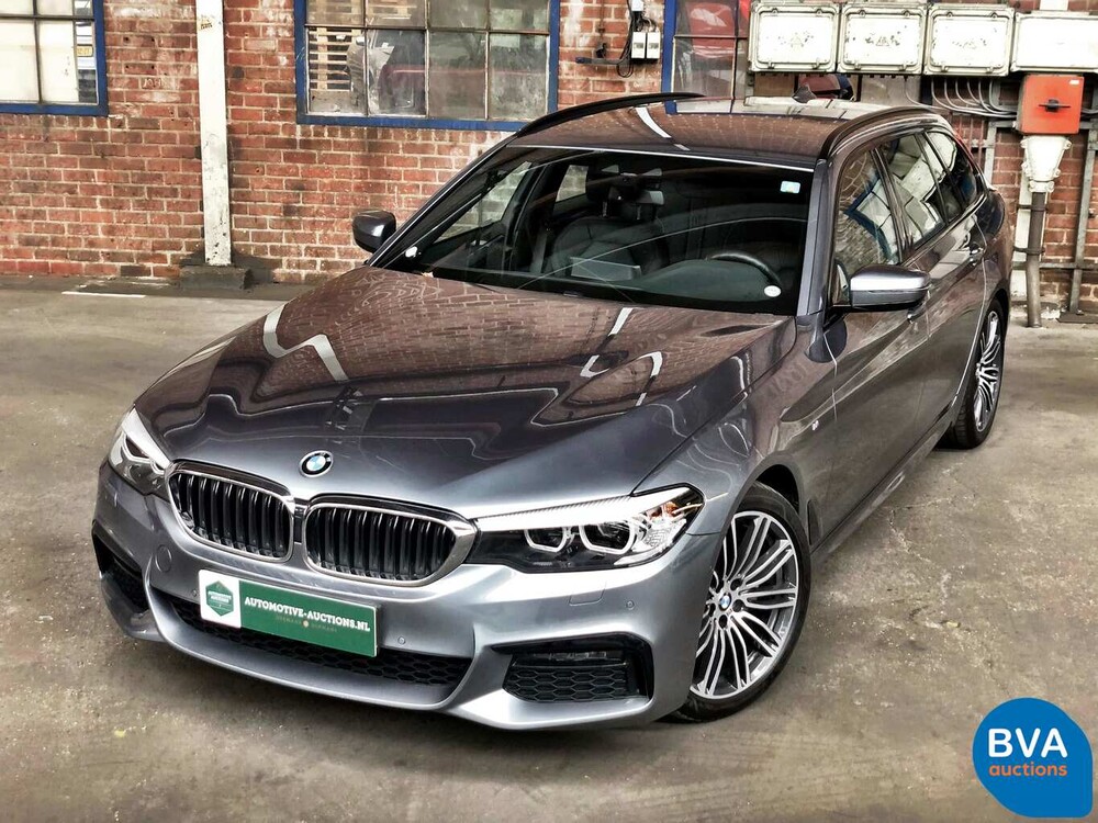 BMW 520i Touring M-Sport Garantie 184pk 5-Serie 2019, G-054-TT
