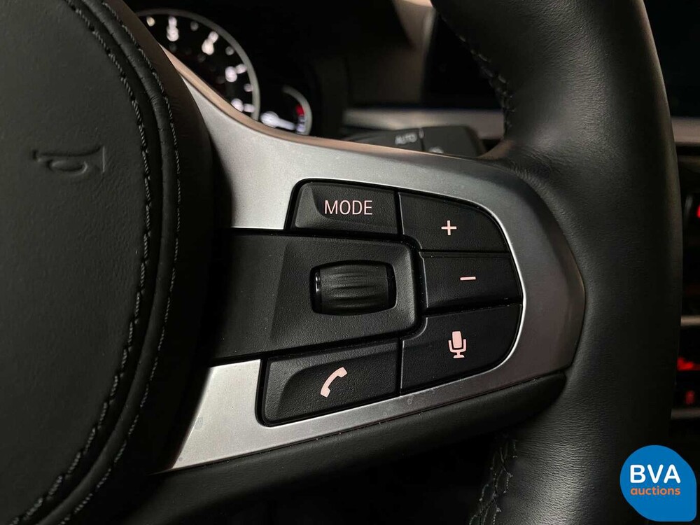 BMW 520i Touring M-Sport Garantie 184pk 5-Serie 2019, G-054-TT