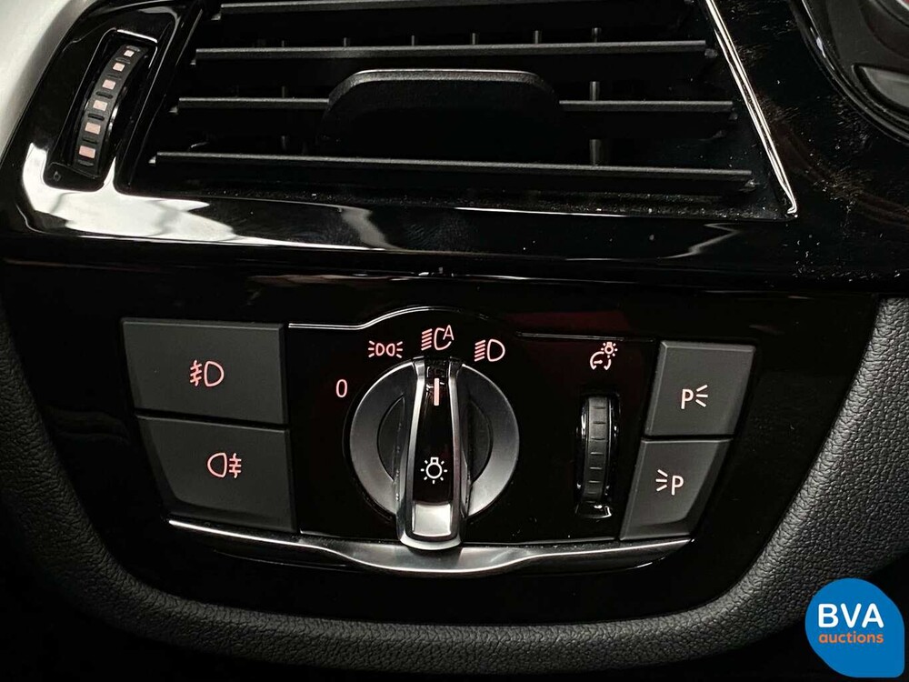 BMW 520i Touring M-Sport Garantie 184pk 5-Serie 2019, G-054-TT