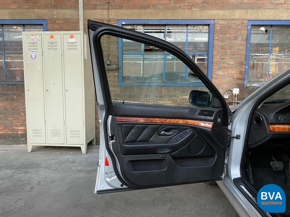 BMW Alpina B10 4.6 Touring 347pk E39 Youngtimer, NL-kenteken