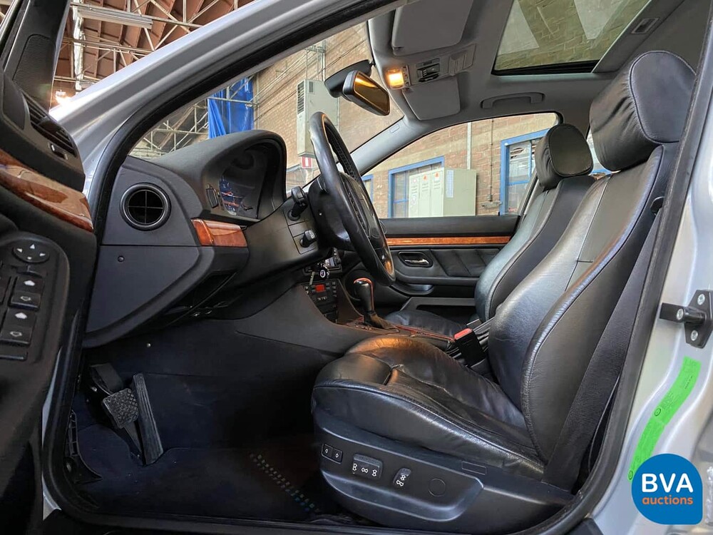 BMW Alpina B10 4.6 Touring 347pk E39 Youngtimer, NL-kenteken