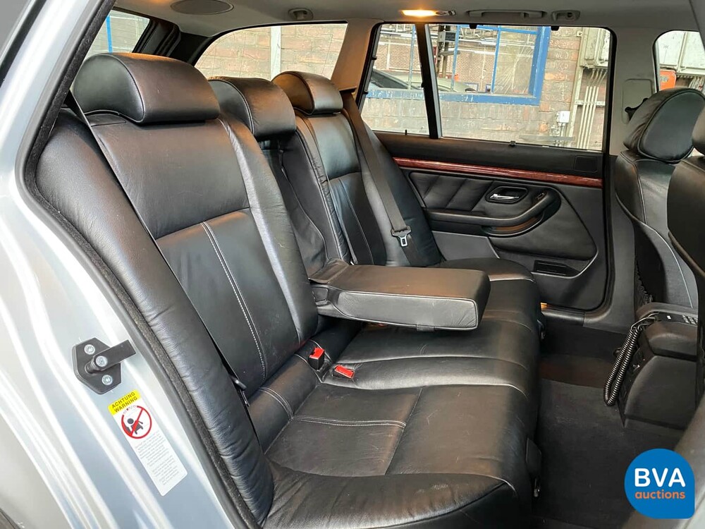 BMW Alpina B10 4.6 Touring 347pk E39 Youngtimer, NL-kenteken