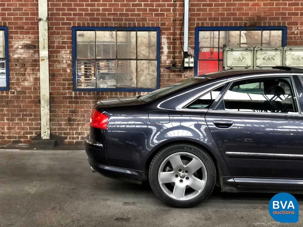 Audi A8 3.7 V8 Quattro Exclusive 280 PS 2003, TP-578-L.