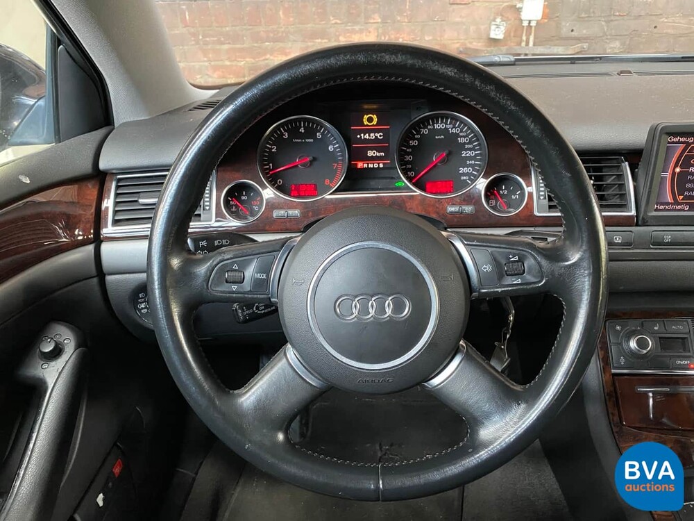 Audi A8 3.7 V8 Quattro Exclusive 280 PS 2003, TP-578-L.