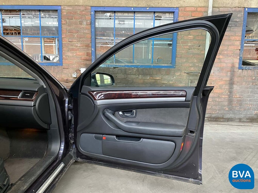 Audi A8 3.7 V8 Quattro Exclusive 280 PS 2003, TP-578-L.