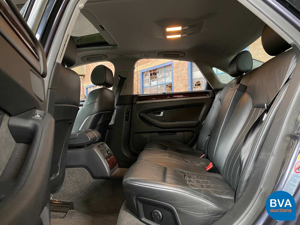 Audi A8 3.7 V8 Quattro Exclusive 280 PS 2003, TP-578-L.