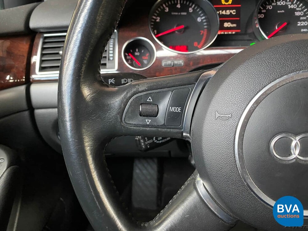 Audi A8 3.7 V8 Quattro Exclusive 280 PS 2003, TP-578-L.