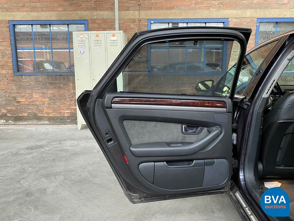 Audi A8 3.7 V8 Quattro Exclusive 280 PS 2003, TP-578-L.