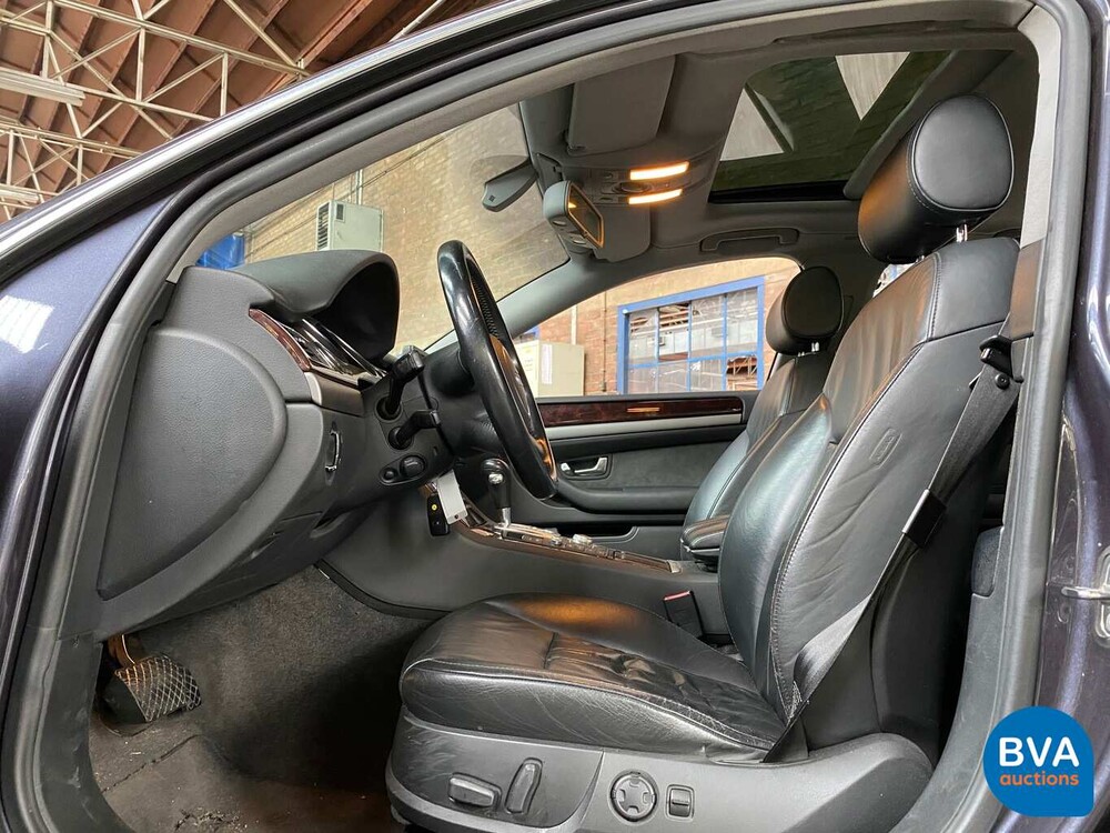Audi A8 3.7 V8 Quattro Exclusive 280 PS 2003, TP-578-L.