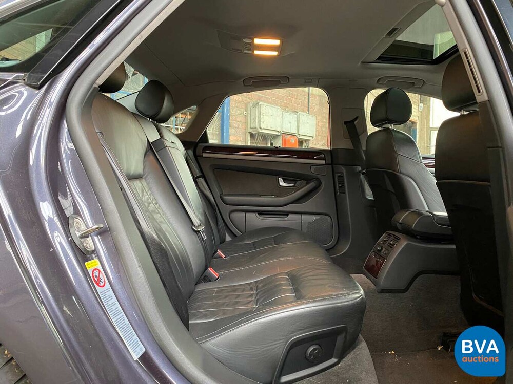 Audi A8 3.7 V8 Quattro Exclusive 280 PS 2003, TP-578-L.