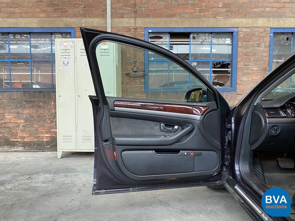 Audi A8 3.7 V8 Quattro Exclusive 280 PS 2003, TP-578-L.