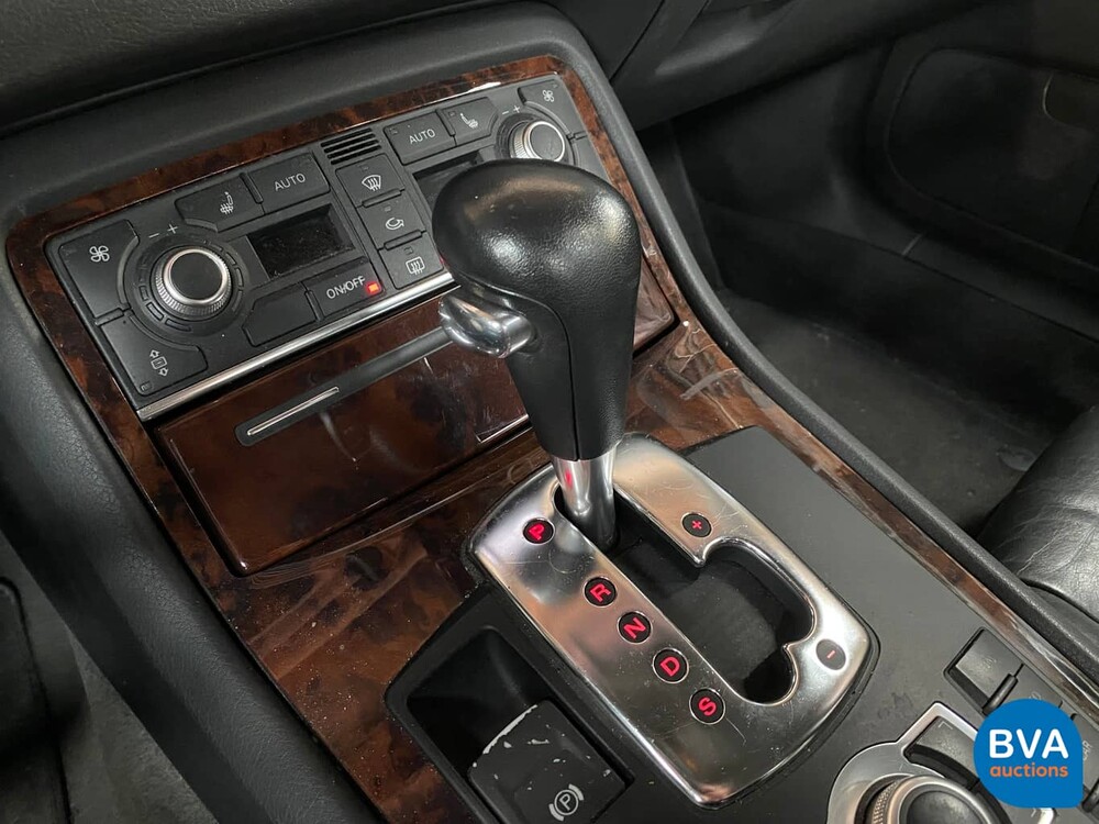 Audi A8 3.7 V8 Quattro Exclusive 280 PS 2003, TP-578-L.