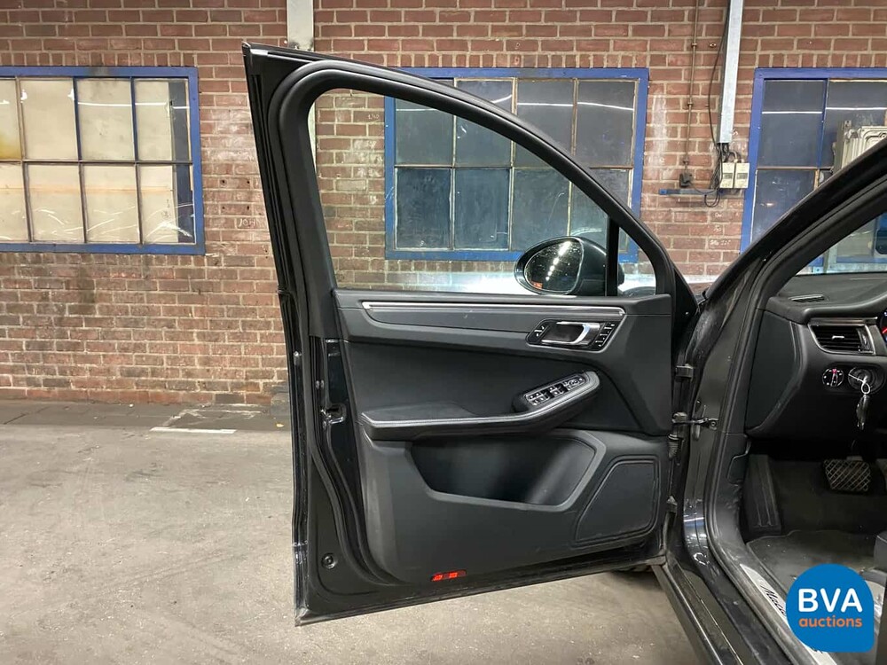 Porsche Macan GTS V6 Bi-Turbo 360pk 2016 Facelift