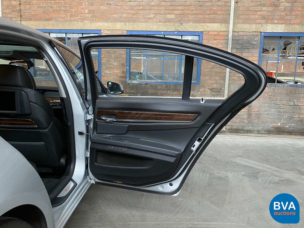 BMW 760i V12 544pk Steptronic8 7-Serie 2009, 66-LPL-2