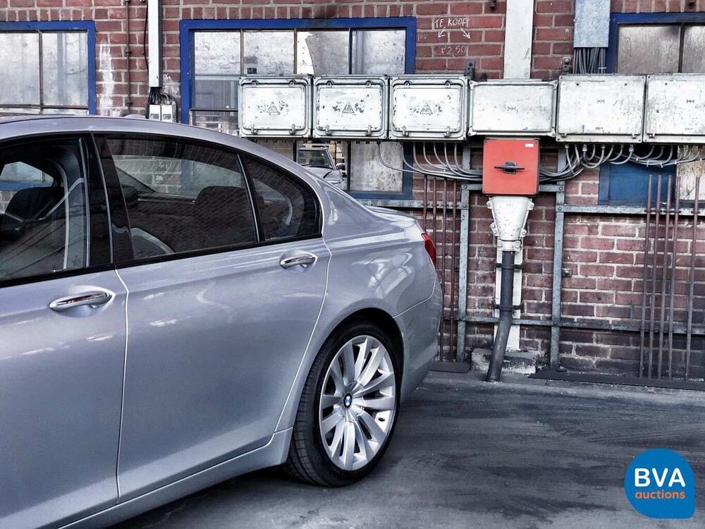 BMW 760i V12 544pk Steptronic8 7-Serie 2009, 66-LPL-2