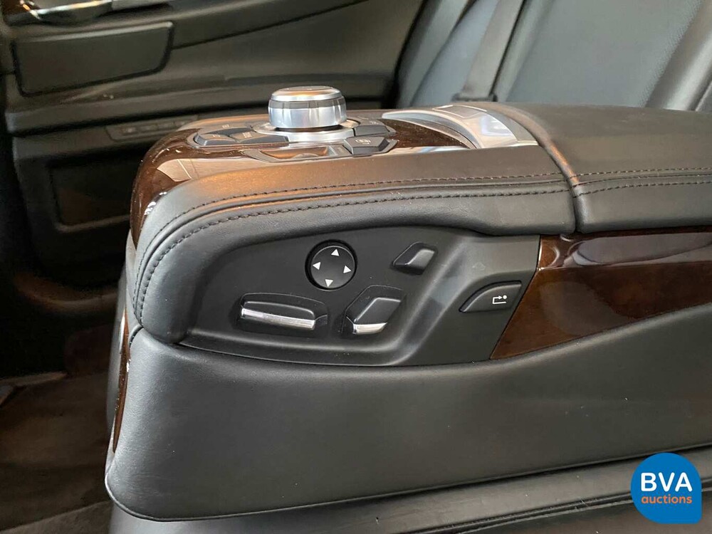 BMW 760i V12 544pk Steptronic8 7-Serie 2009, 66-LPL-2