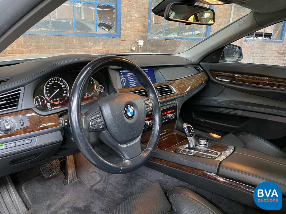 BMW 760i V12 544pk Steptronic8 7-Serie 2009, 66-LPL-2