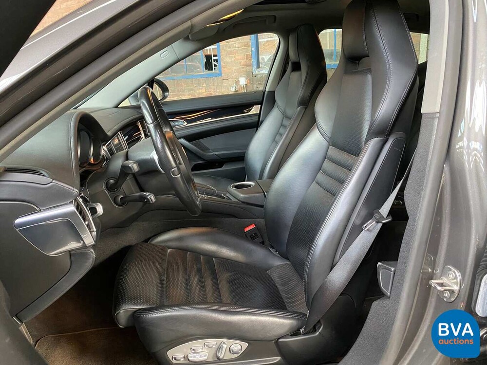 Porsche Panamera 3.0 S E-Hybrid 416hp Sport-Chrono 2014 Hybrid.