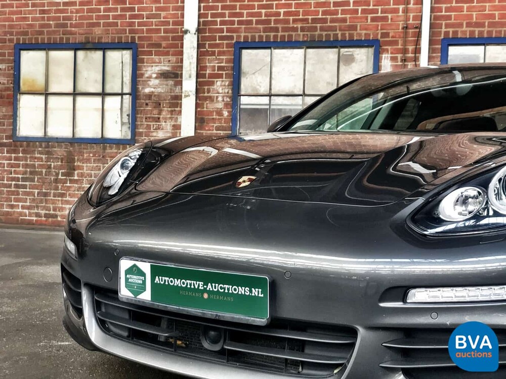 Porsche Panamera 3.0 S E-Hybrid 416hp Sport-Chrono 2014 Hybrid.