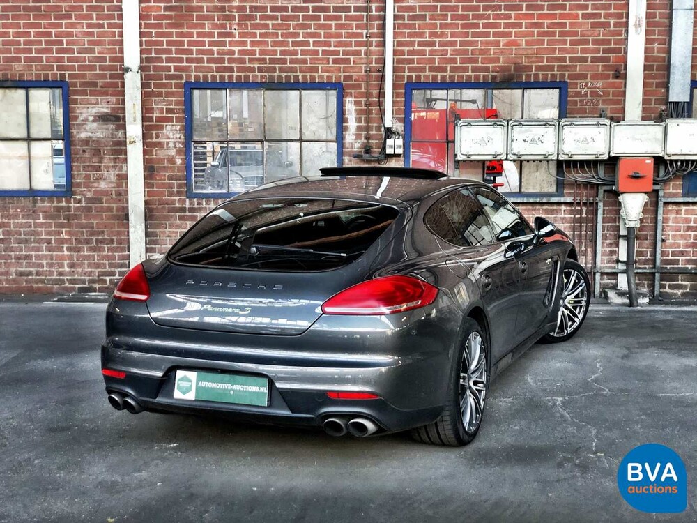 Porsche Panamera 3.0 S E-Hybrid 416hp Sport-Chrono 2014 Hybrid.