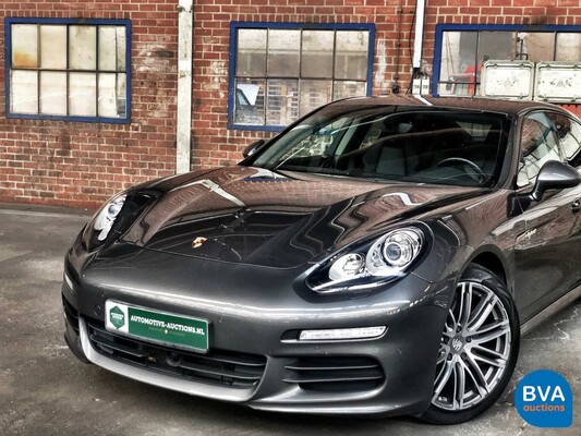 Porsche Panamera 3.0 S E-Hybrid 416hp Sport-Chrono 2014 Hybrid.