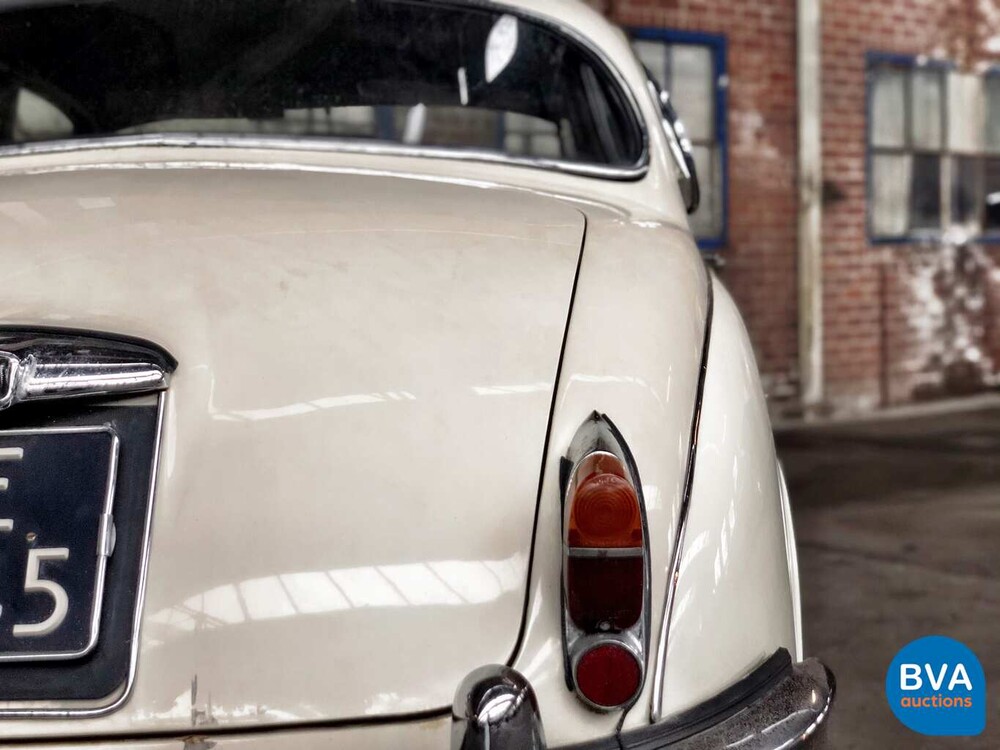Jaguar MK2 2.4 Mark II 1961, AE-27-45