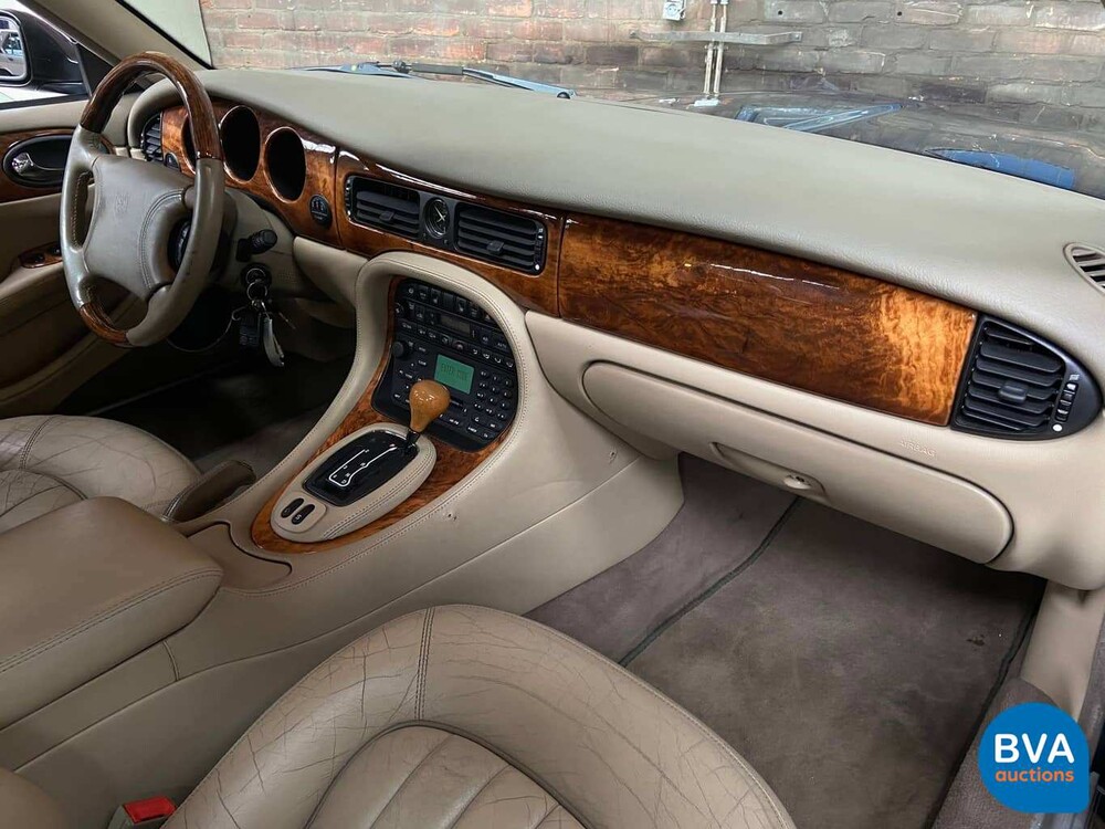 Jaguar XJ8 3.2 V8 237pk X308 2000