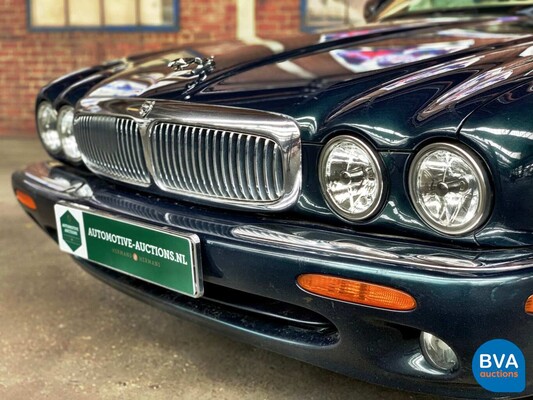 Jaguar XJ8 3.2 V8 237hp X308 2000.