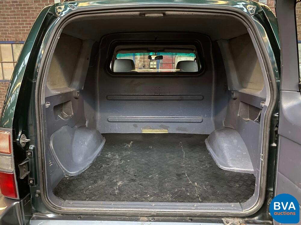 Toyota Land Cruiser 3.0 TD 5D Automatic 1998, 79-VB-DP.