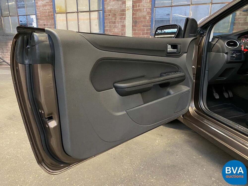 Ford Focus Coupé Cabriolet 2.0-16V Trend 2007, 65-ZB-FH