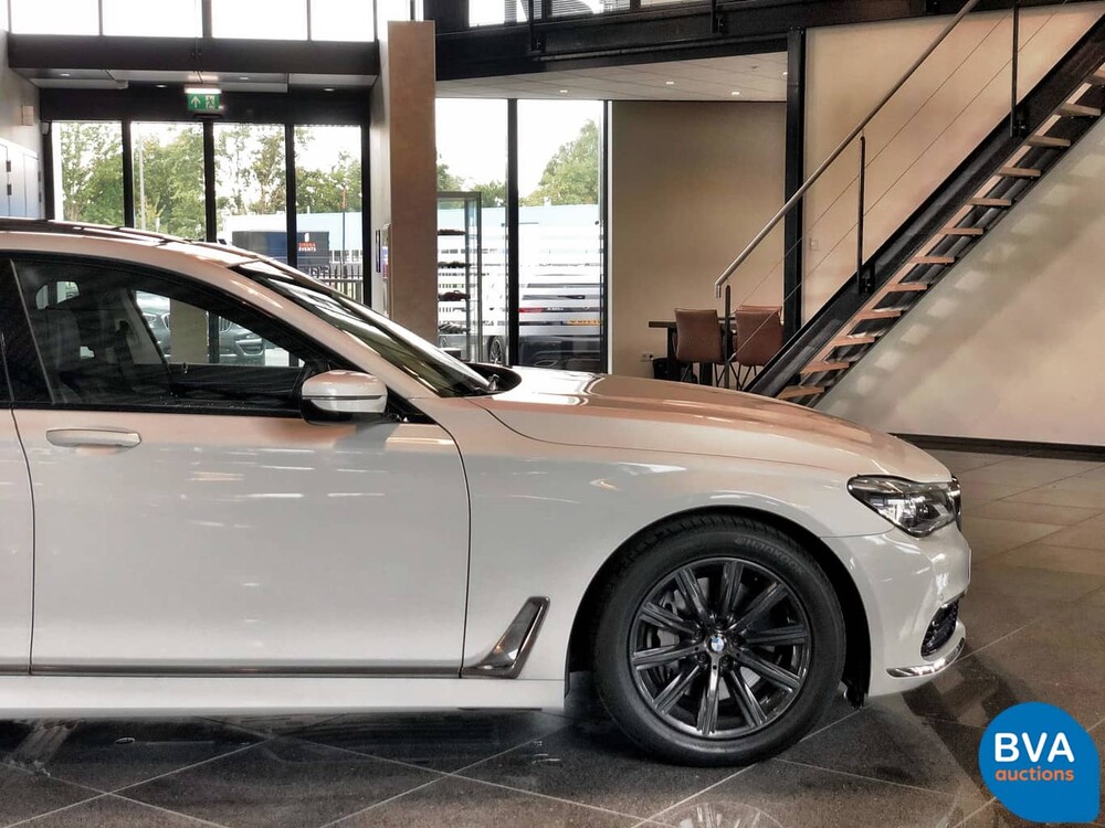 BMW 740i 326 PS Individuelle Shadow-Line Carbon NW-Modell 7er 2016.