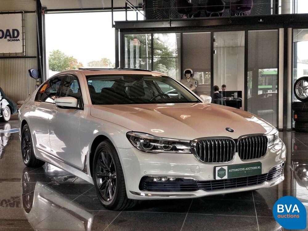 BMW 740i 326 PS Individuelle Shadow-Line Carbon NW-Modell 7er 2016.