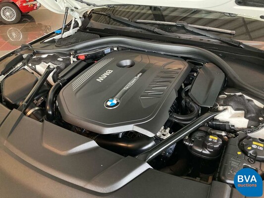 BMW 740i 326pk Individual Shadow-Line Carbon NW-Model 7-serie 2016