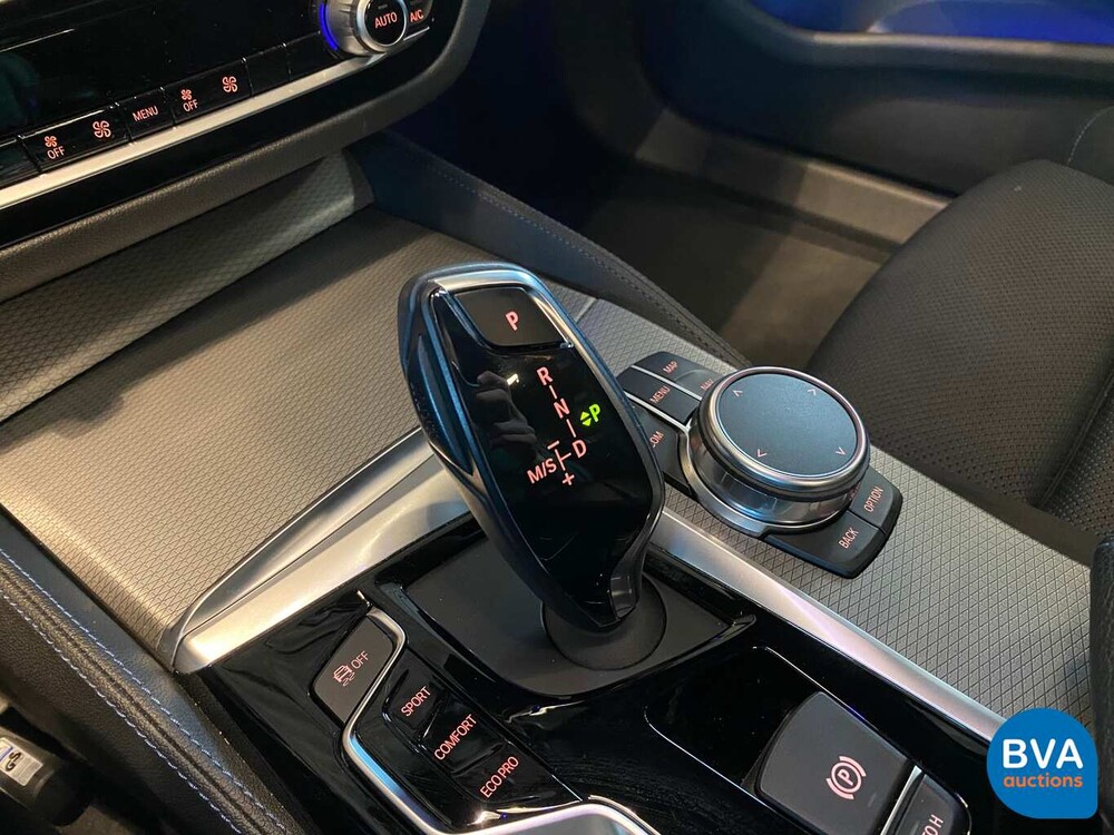 BMW 520i M-Sport Sedan 184hp 2018 -Org NL- 5-Series, SL-177-T.