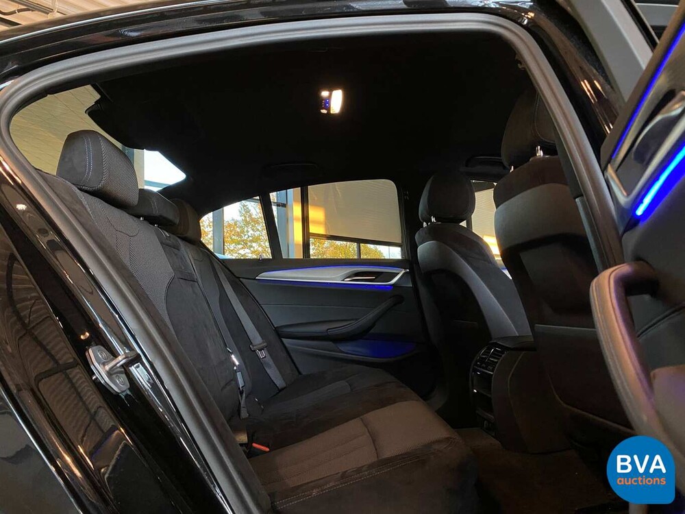 BMW 520i M-Sport Sedan 184hp 2018 -Org NL- 5-Series, SL-177-T.