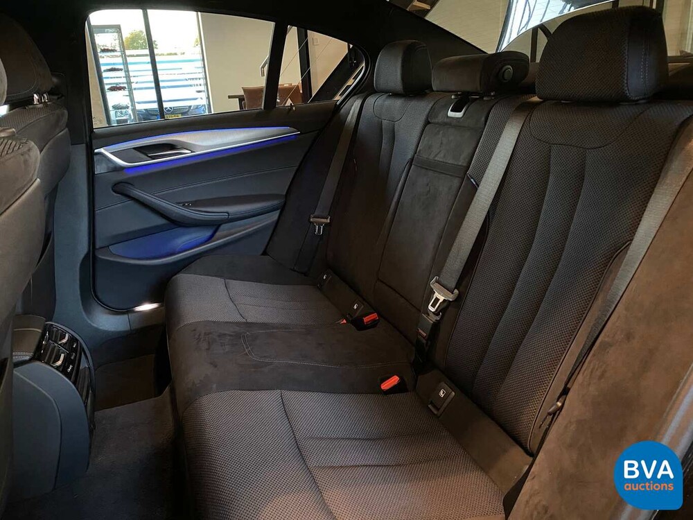 BMW 520i M-Sport Sedan 184hp 2018 -Org NL- 5-Series, SL-177-T.