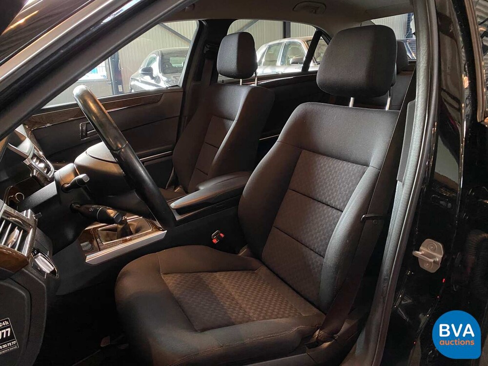 Mercedes-Benz E200 CDI Limousine 136hp 2010 E-Class, 00-SFF-6.